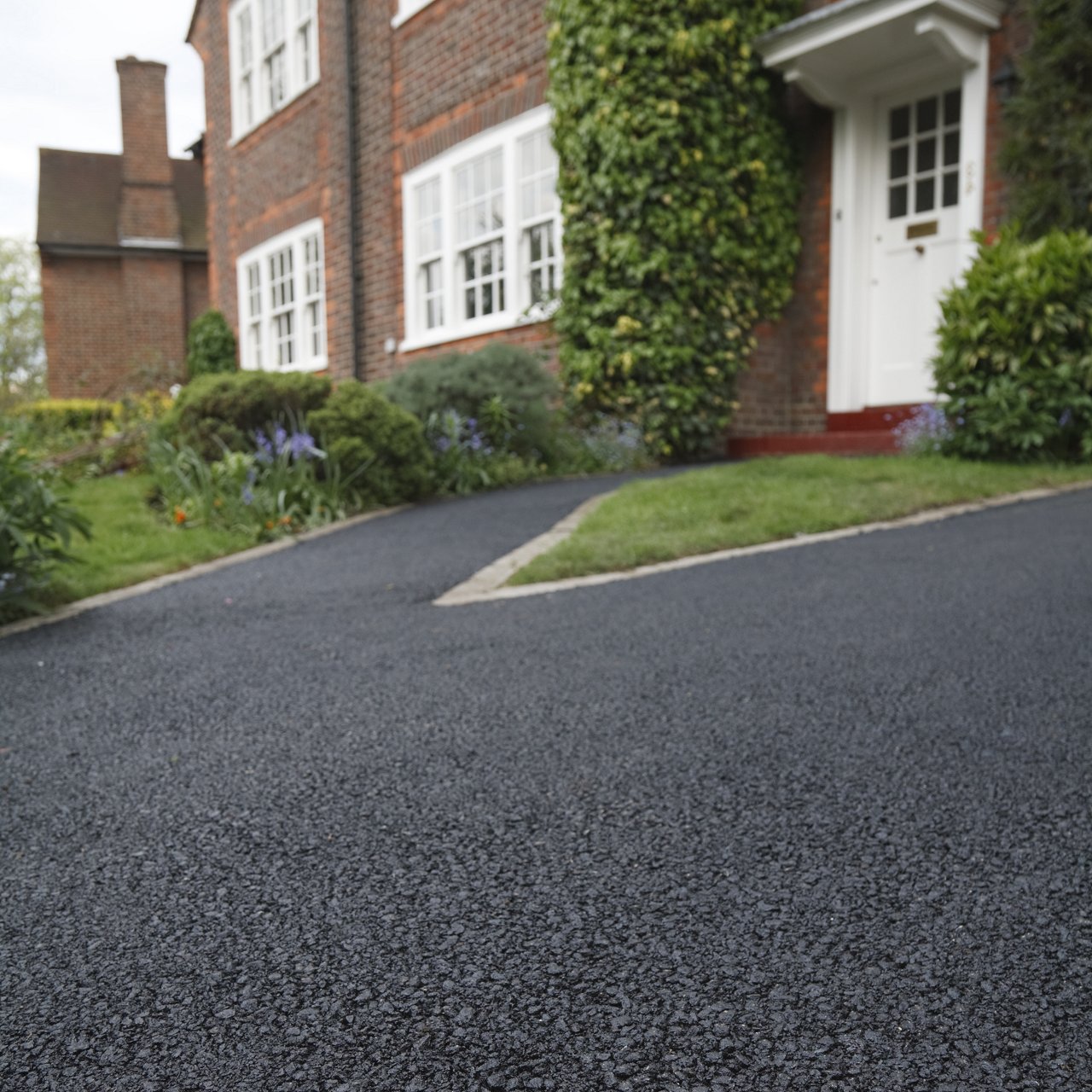 Tarmac parking flooring installation East London